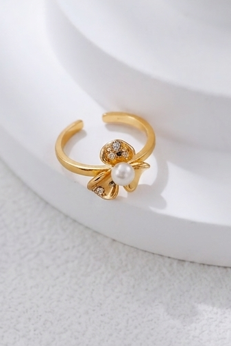 The Botanical Boutique Collection Set | Sterling Silver, Pearl & Pavé Blossom – view 9