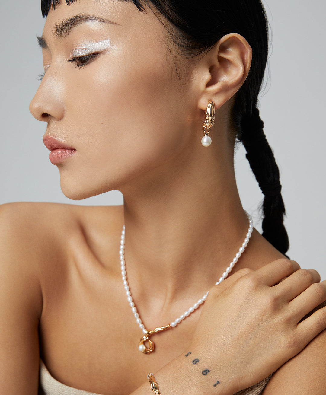 Natural Pearl Scarf Series Sterling Silver Pearl Earrings and Bracelet Set