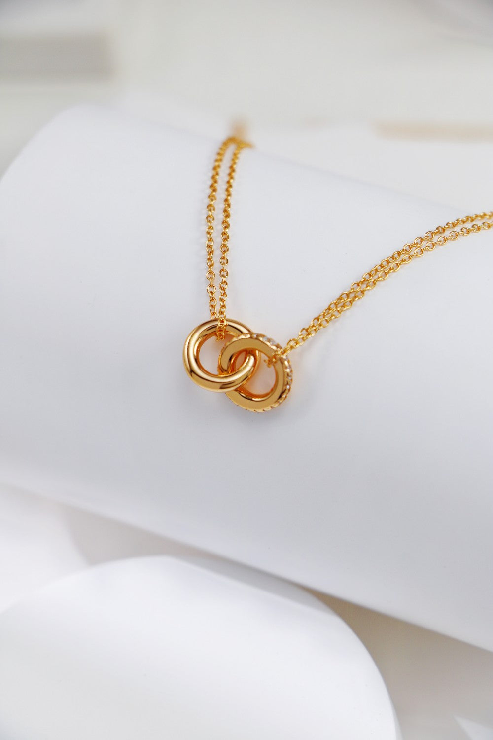 S925 Silver Interlocking Double Ring Zircon Necklace