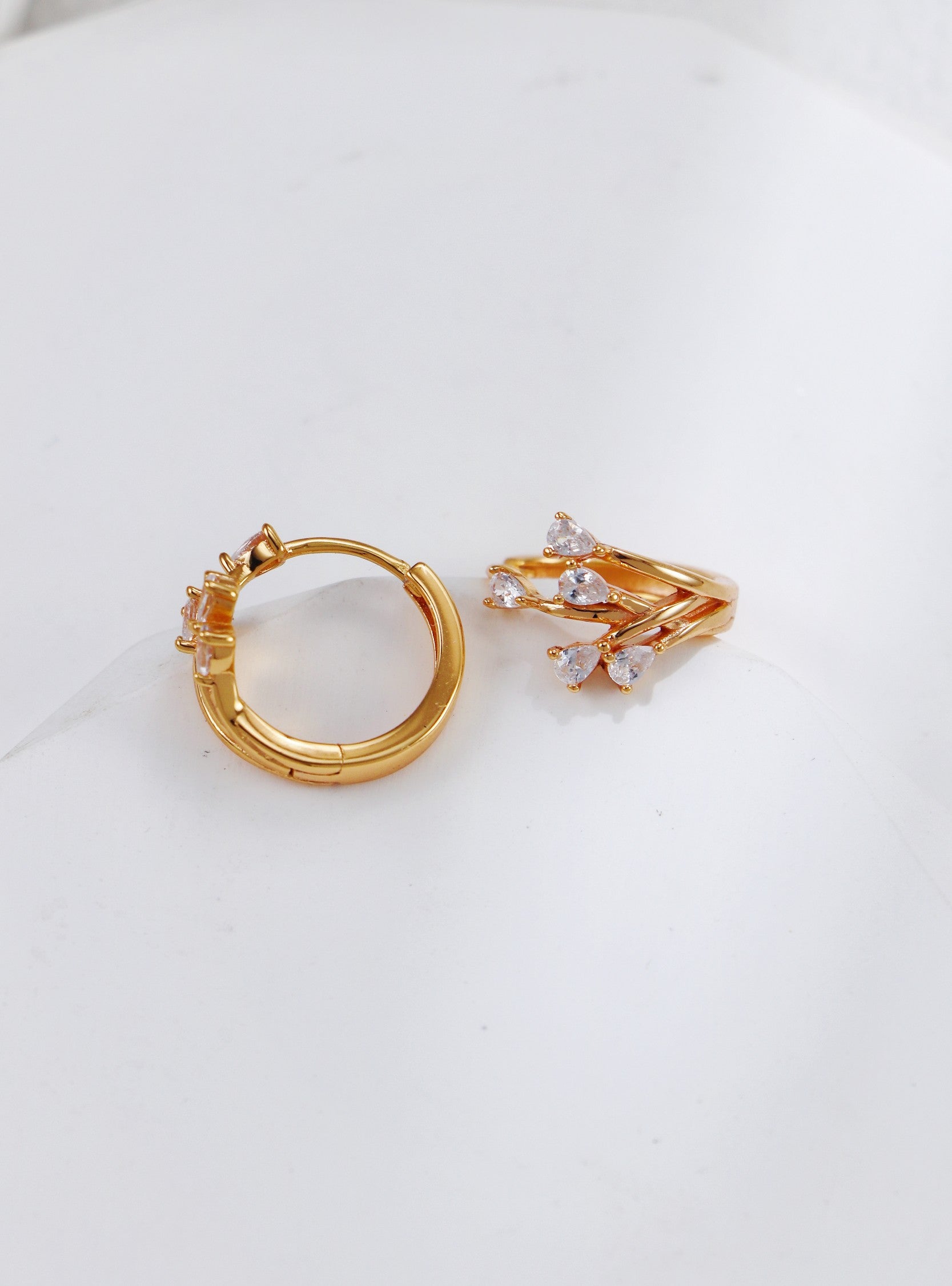 S925 Silver Pear-Shaped Zircon Earrings | Galactic Sparkle