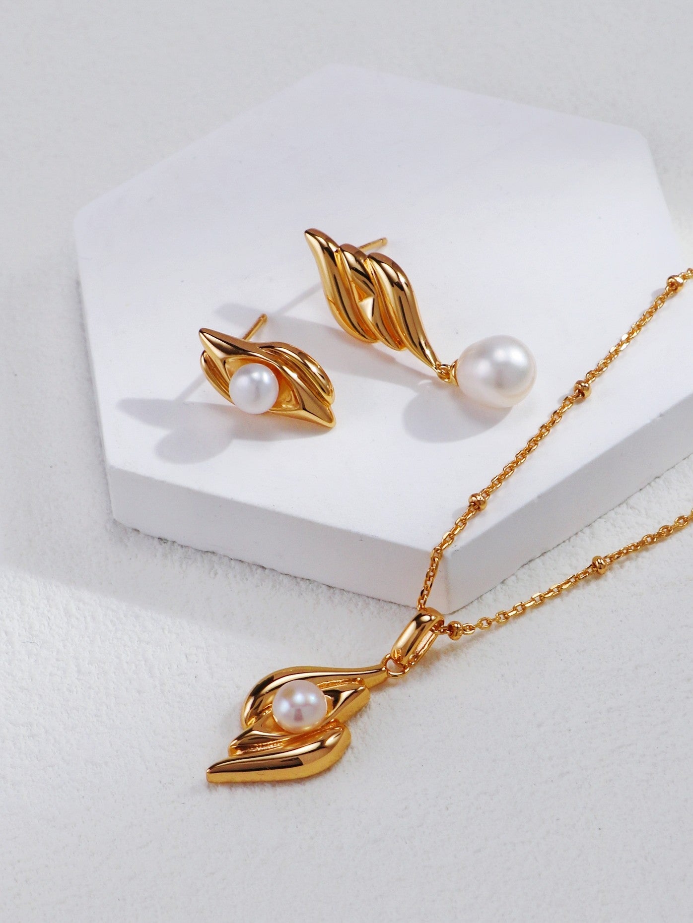 S925 Silver Pearl Necklace & Earrings Set