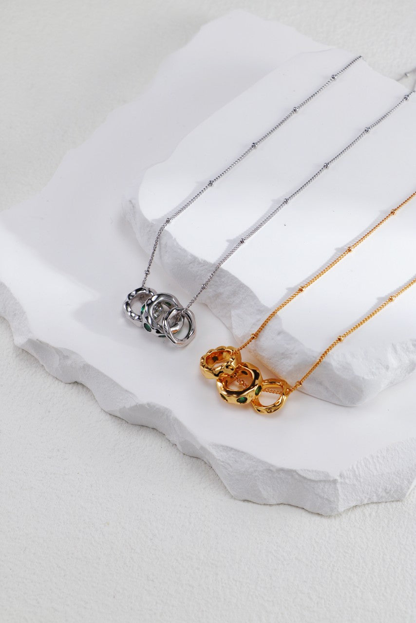 S925 Silver Three-Ring Green Zircon Necklace