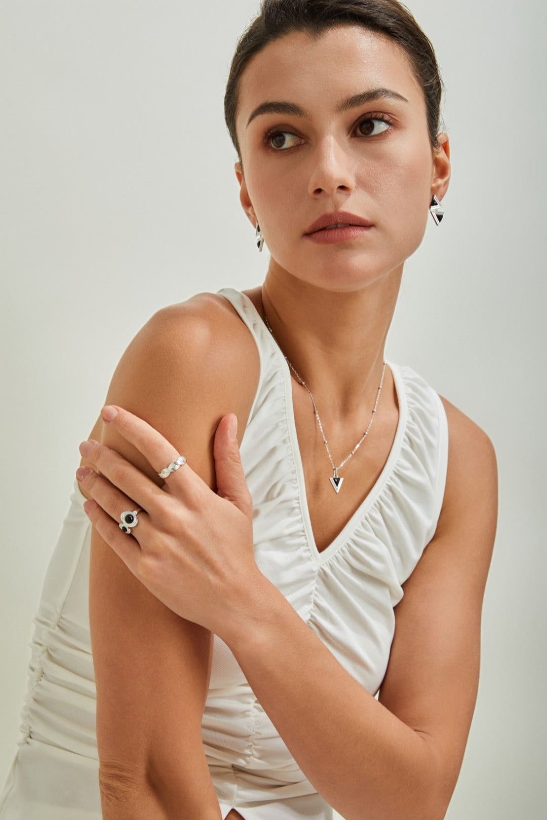 S925 Silver Triangle Black Onyx Fashion Necklace and Earrings Set