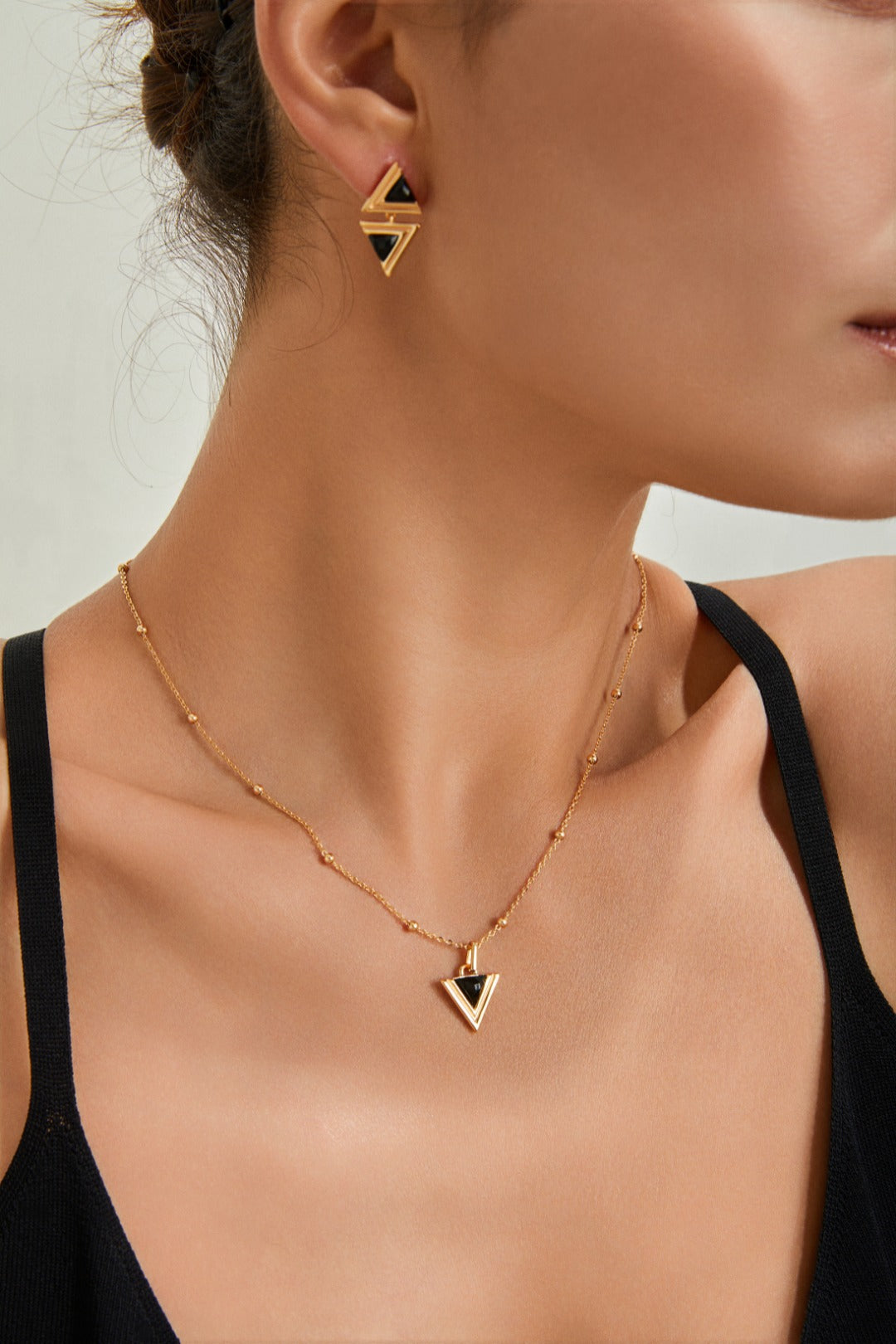 S925 Silver Triangle Black Onyx Fashion Necklace and Earrings Set