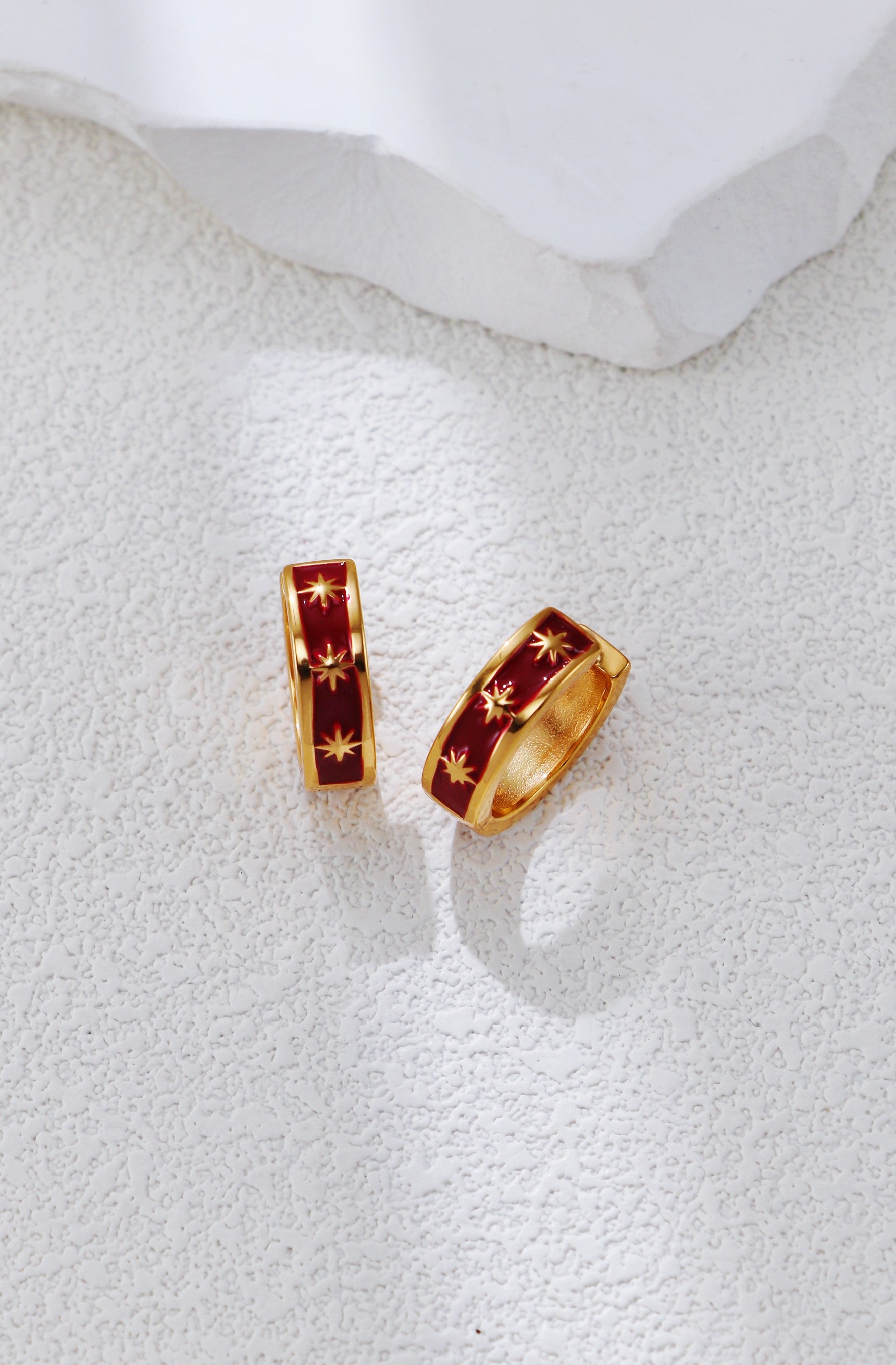 S925 Silver Vintage Gold Star Pattern Red Enamel Earrings