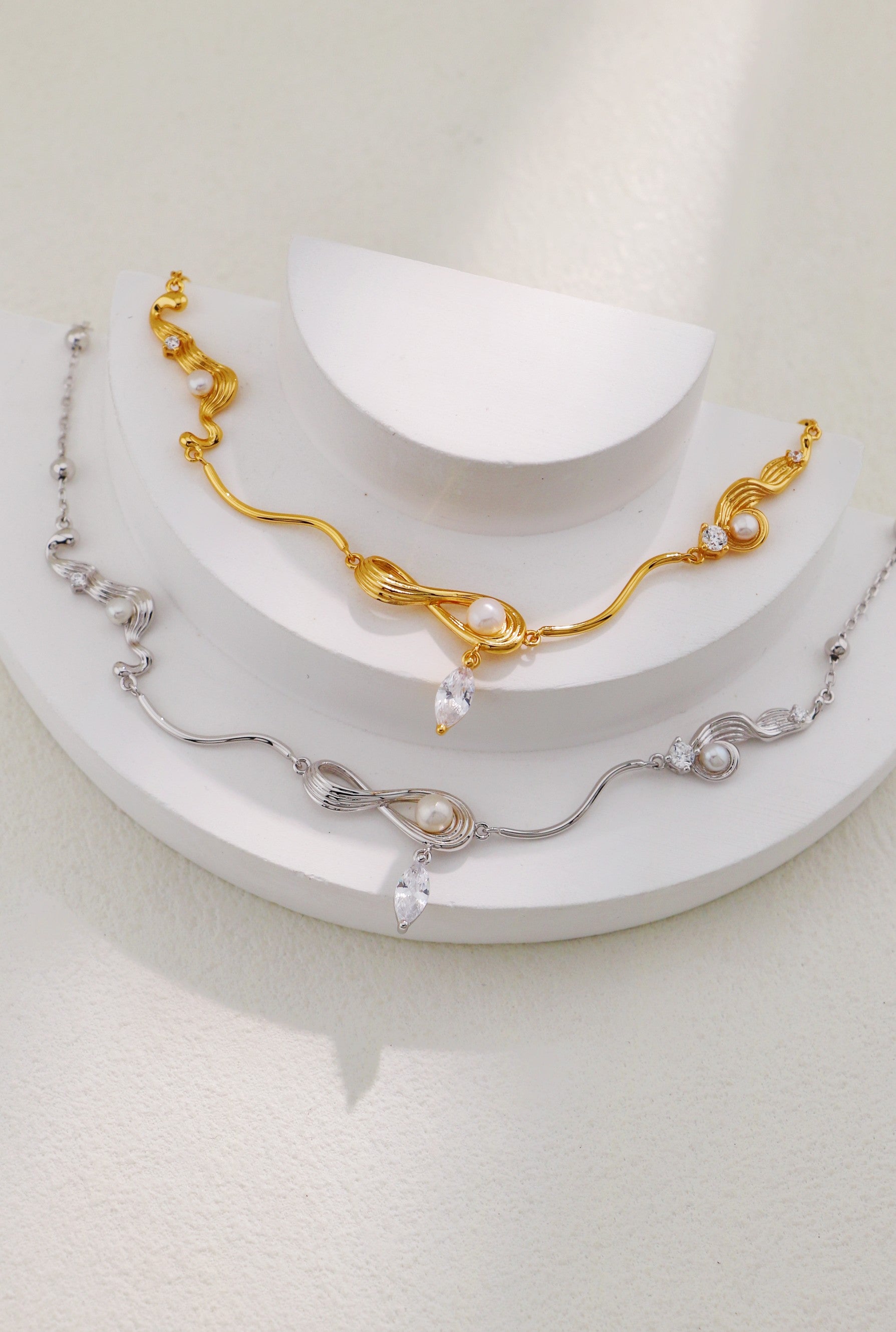 S925 Silver Wave Pearl & Zircon Necklace