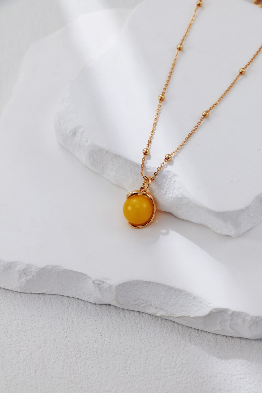 Vintage Gold & Natural Amber Pendant Necklace