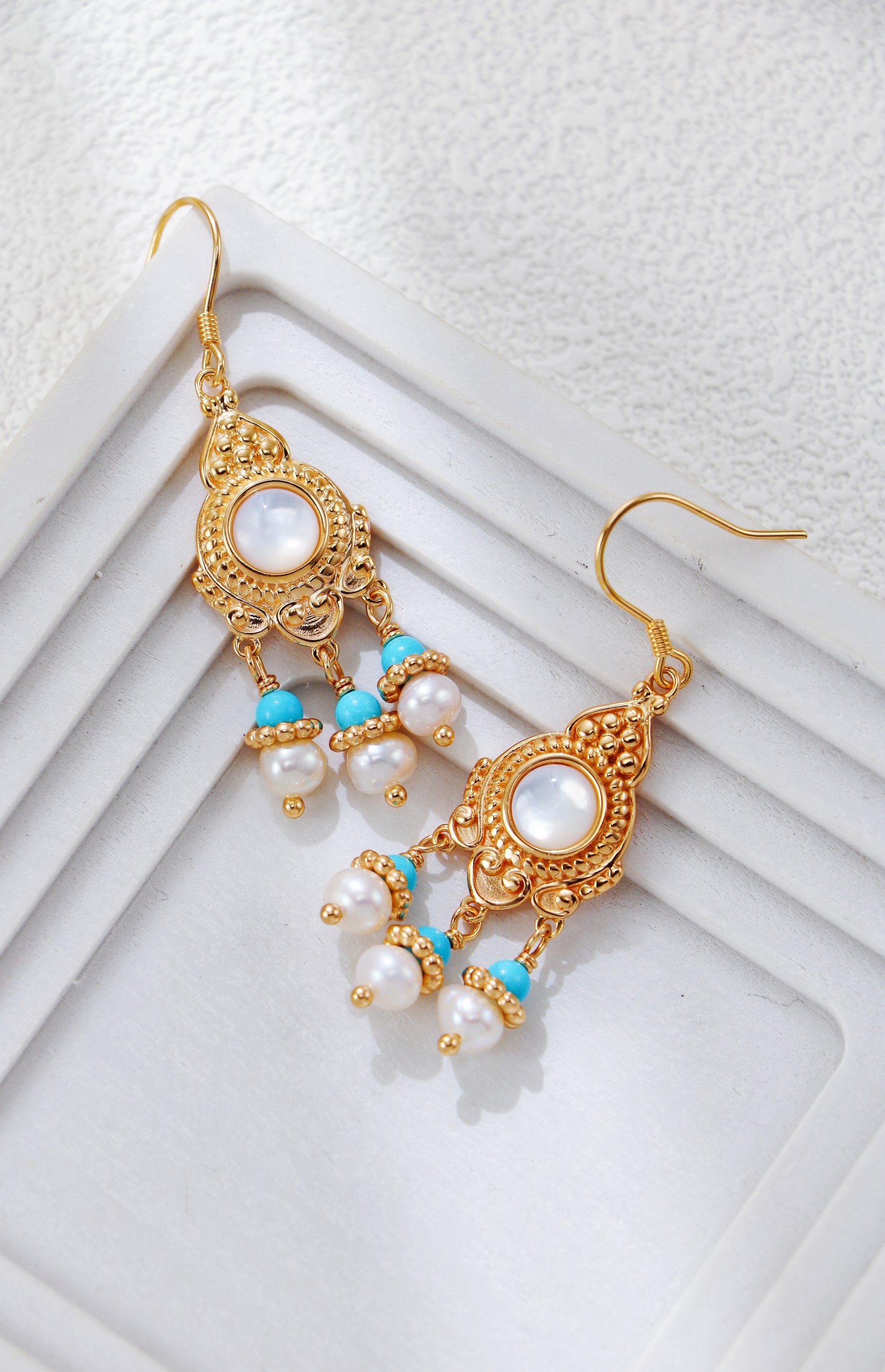S925 Silver Vintage Gold Court Style Mother-of-Pearl Pearl Earrings