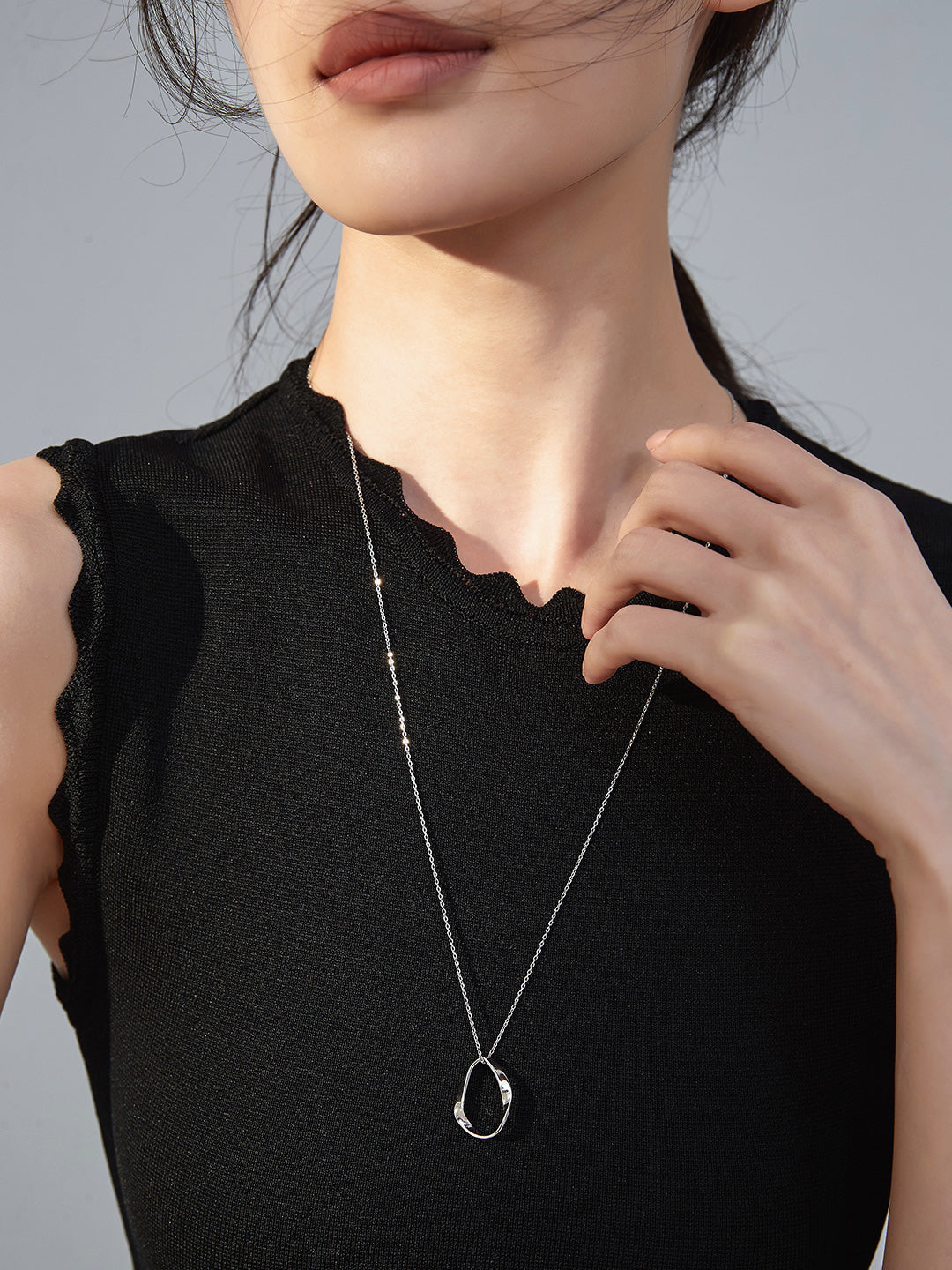 Sterling Silver Necklace | Minimalist Twist Design