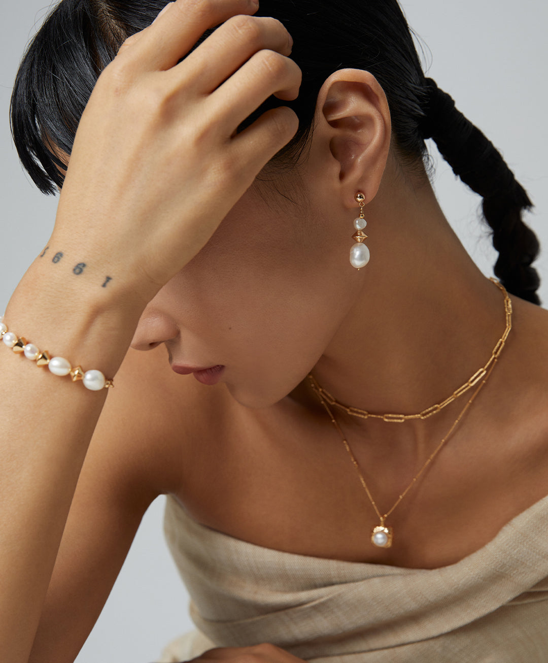 Sterling Silver Pearl Necklace · Hand-Carved Collection