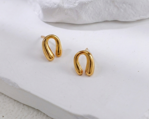 Sterling Silver Twisted Minimalist Necklace & Earrings Set – view 10