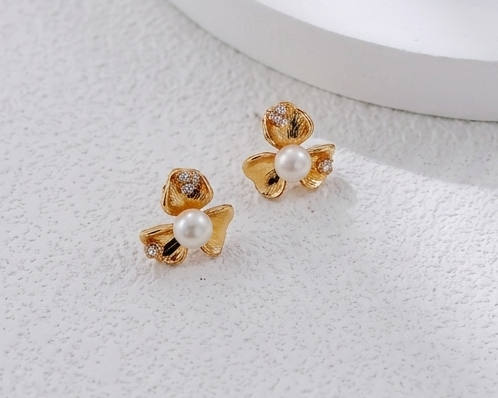 The Botanical Boutique Collection Set | Sterling Silver, Pearl & Pavé Blossom – view 10