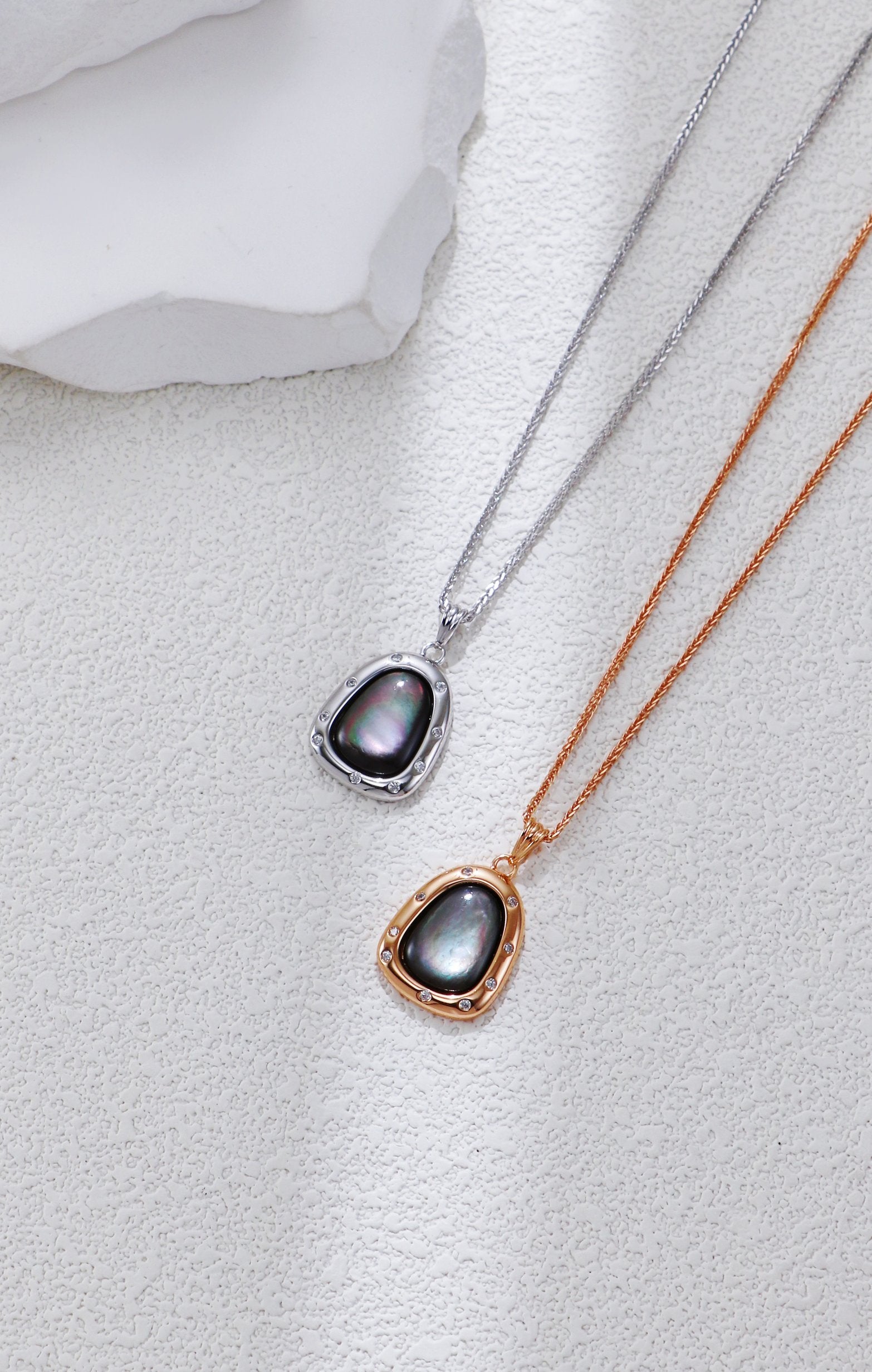 S925 Silver Gray Mother of Pearl Necklace