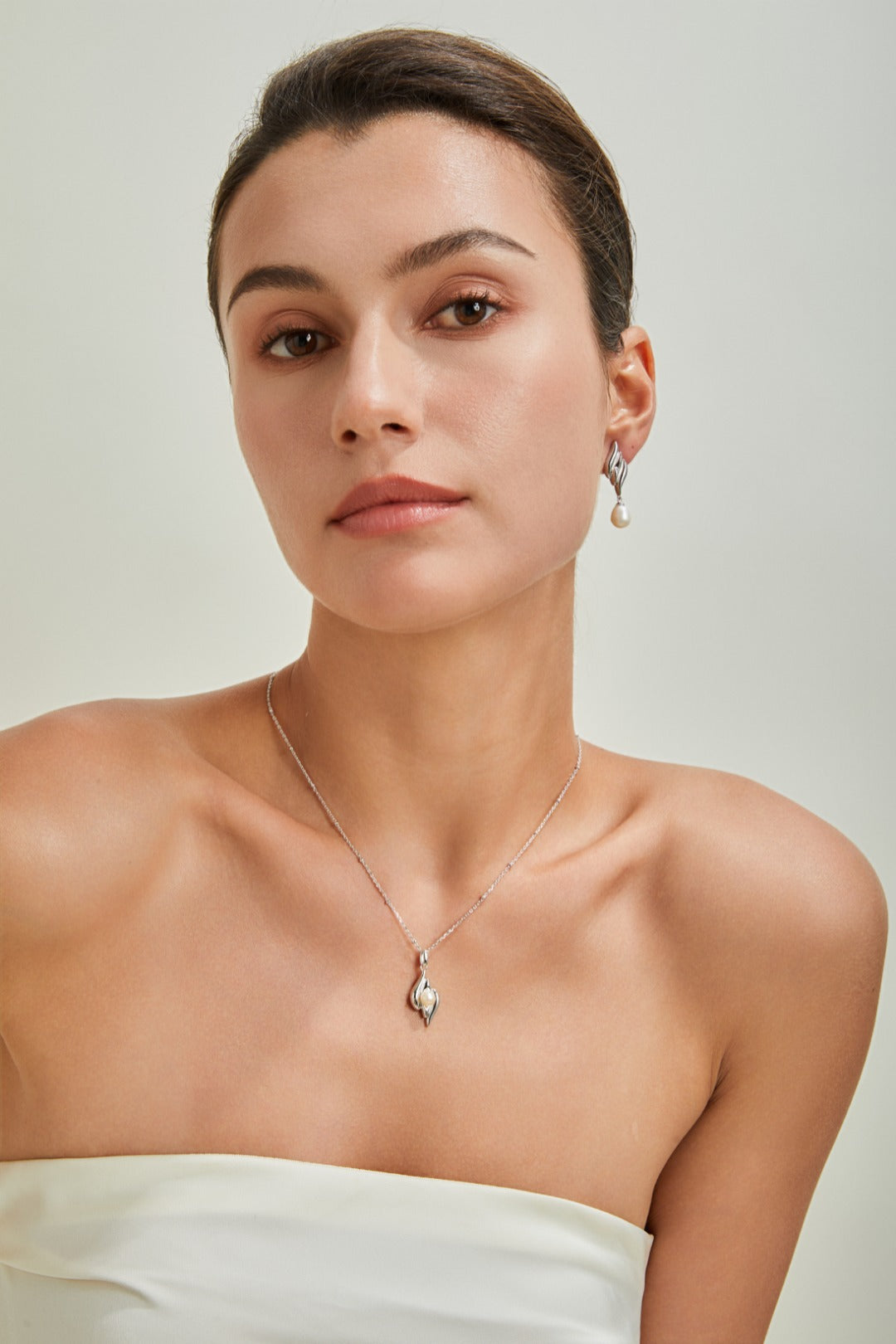 S925 Silver Pearl Necklace & Earrings Set