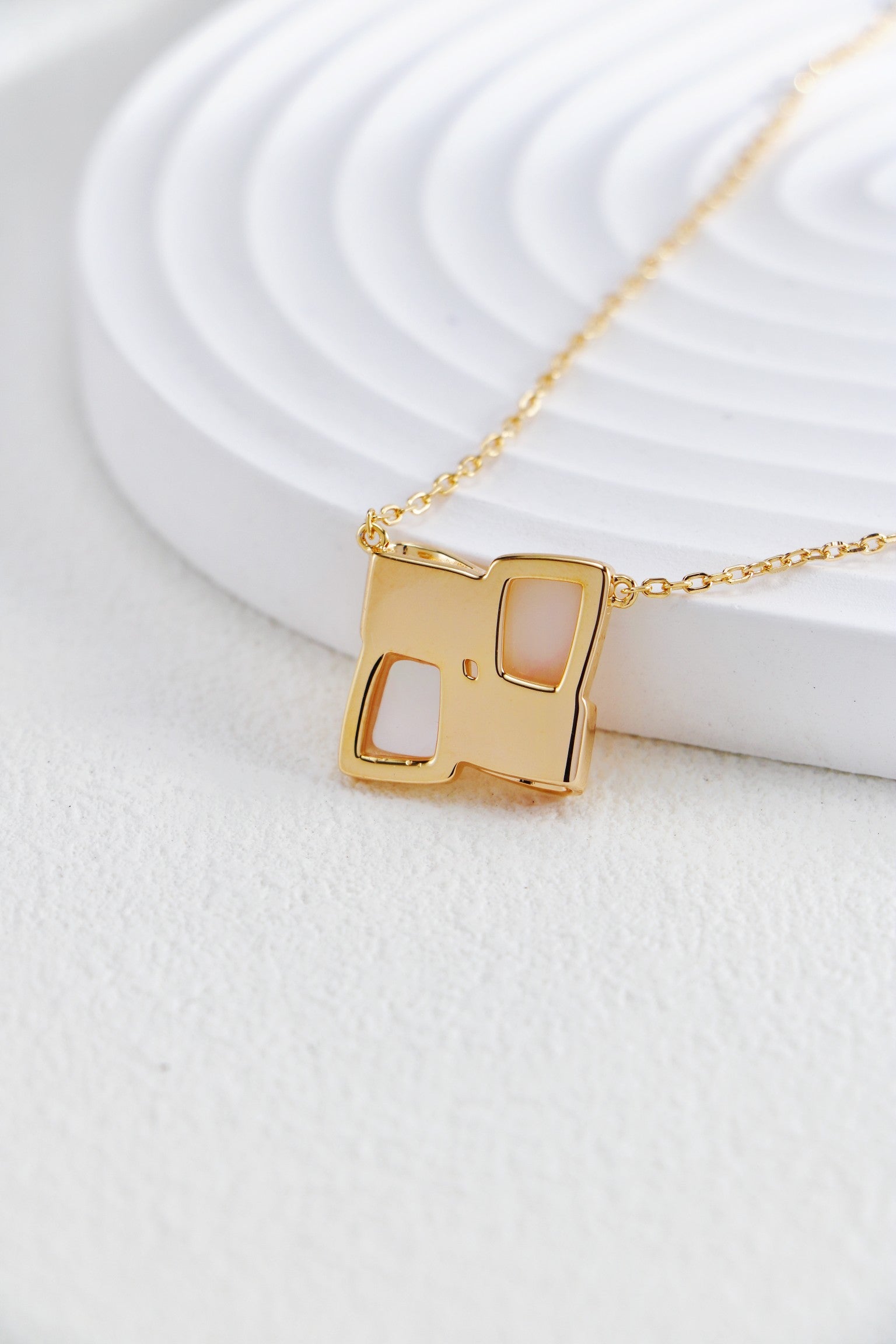 S925 Silver Retro Gold Mother of Pearl Earrings & Necklace Set