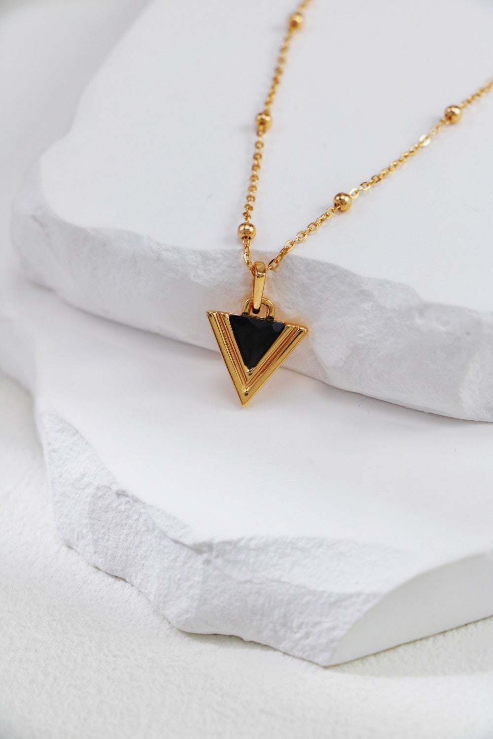 S925 Silver Triangle Black Onyx Fashion Necklace and Earrings Set