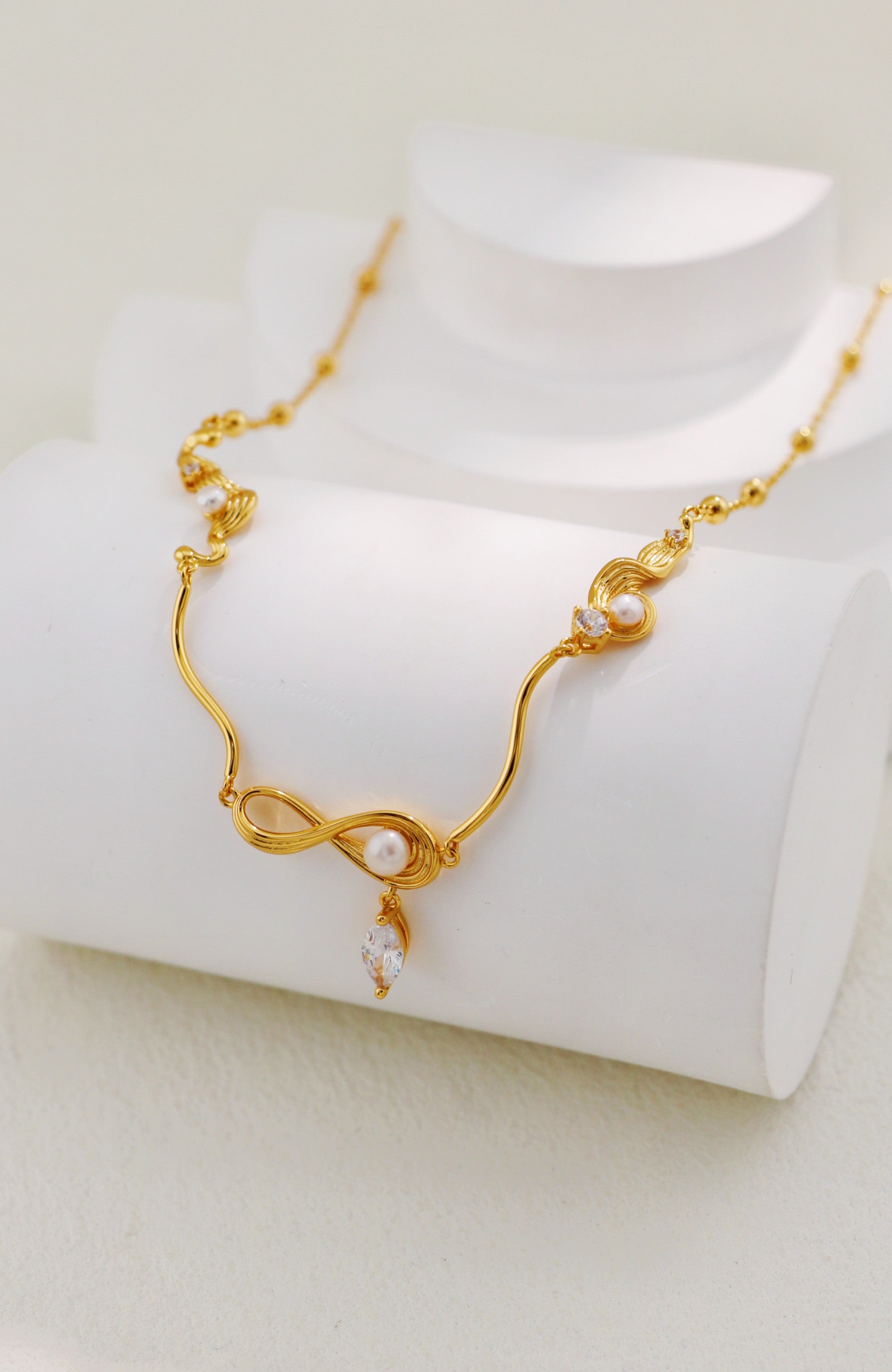 S925 Silver Wave Pearl & Zircon Necklace