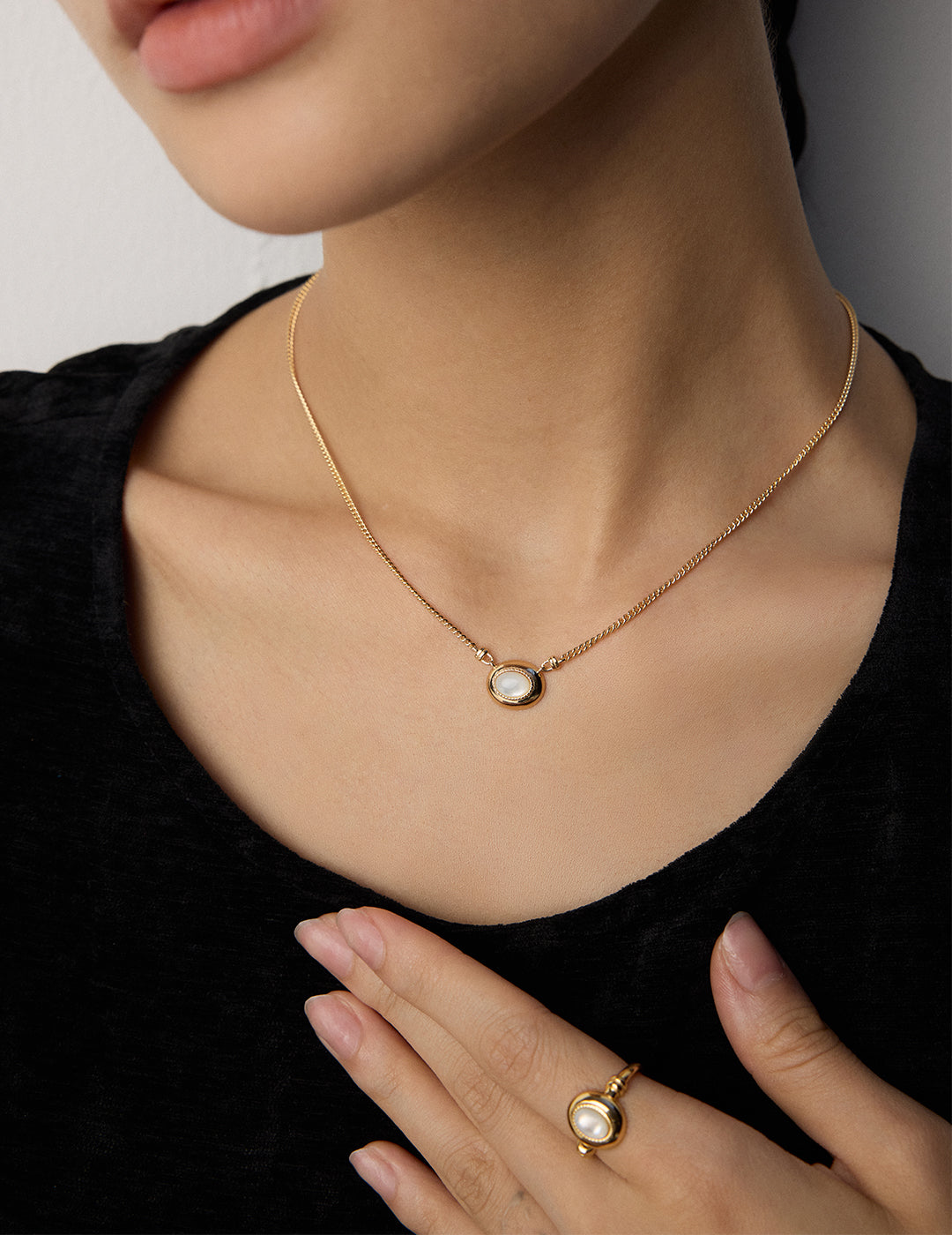 Timeless White Mother-of-Pearl Jewelry Set