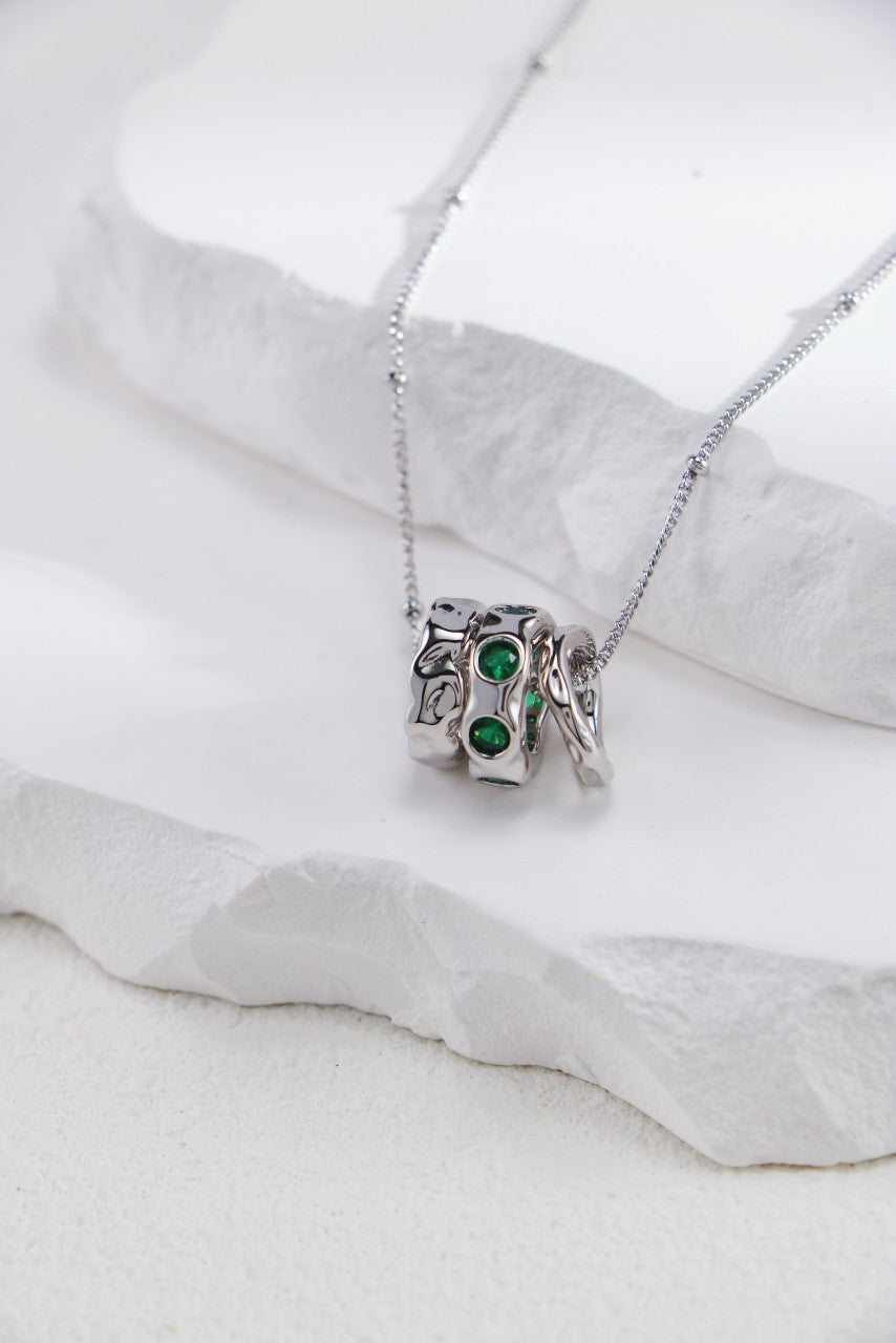 S925 Silver Three-Ring Green Zircon Necklace
