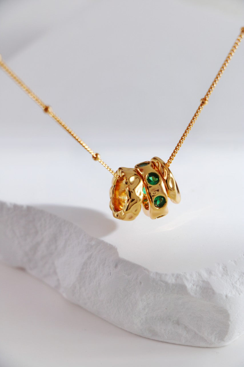 S925 Silver Three-Ring Green Zircon Necklace