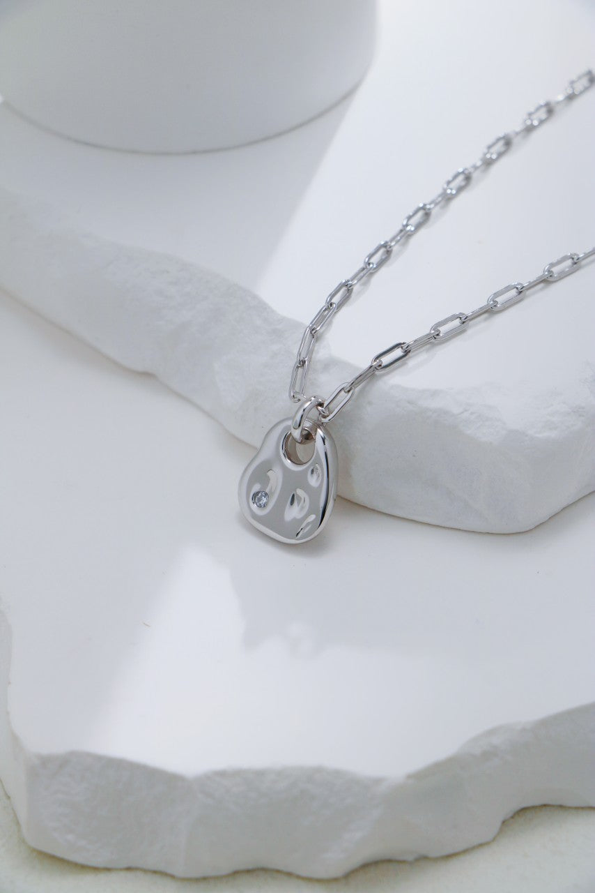 S925 Silver Fashion Hammered Texture Zircon Necklace