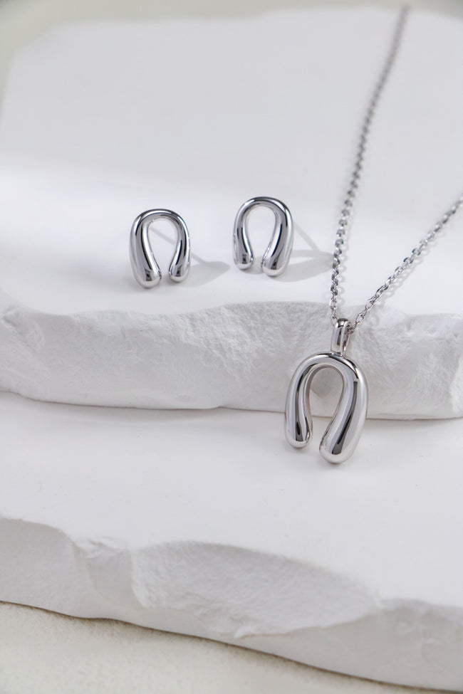S925 Silver Twisted Minimalist Necklace Hover Image