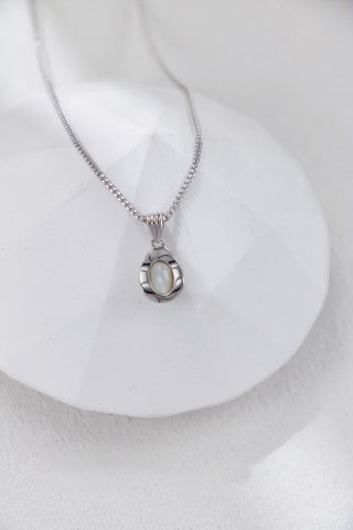 S925 Silver Mother of Pearl Necklace