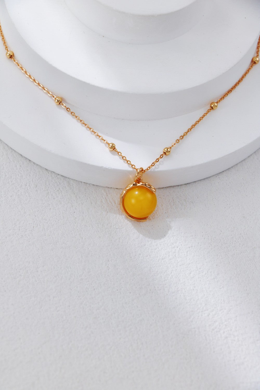 Vintage Gold & Natural Amber Pendant Necklace