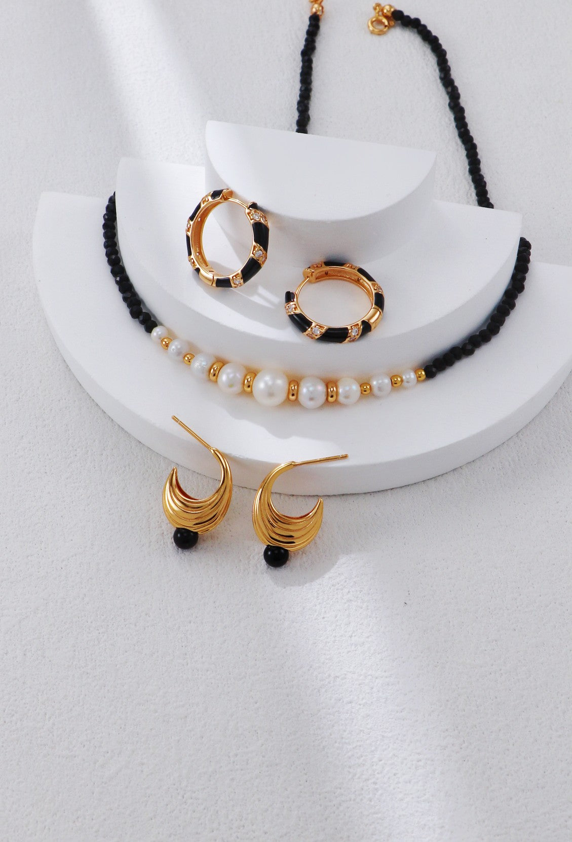 S925 Silver Vintage Gold Black Spinel & Pearl Earrings and Necklace Set