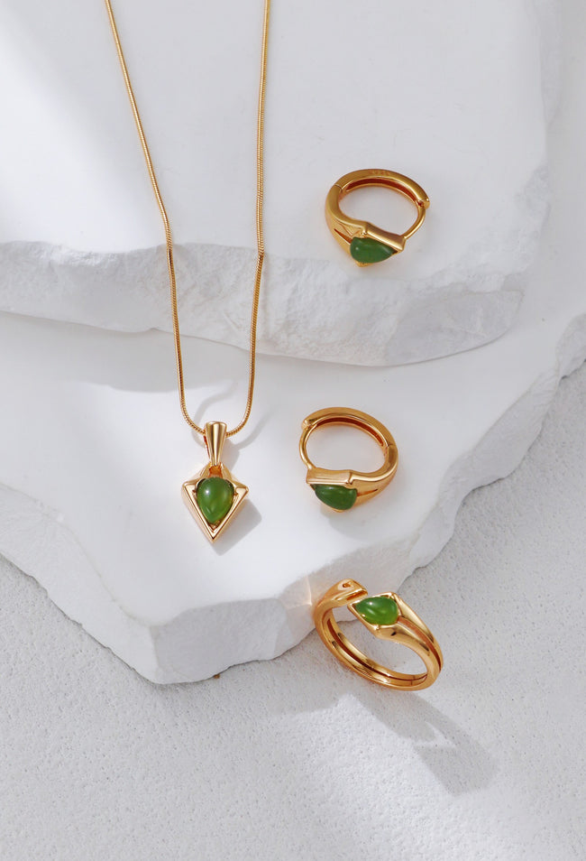 S925 Silver Hotan Jade Necklace Hover Image