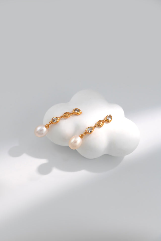 S925 Silver Long Drop Pearl Earrings|Retro Elegance Main Image