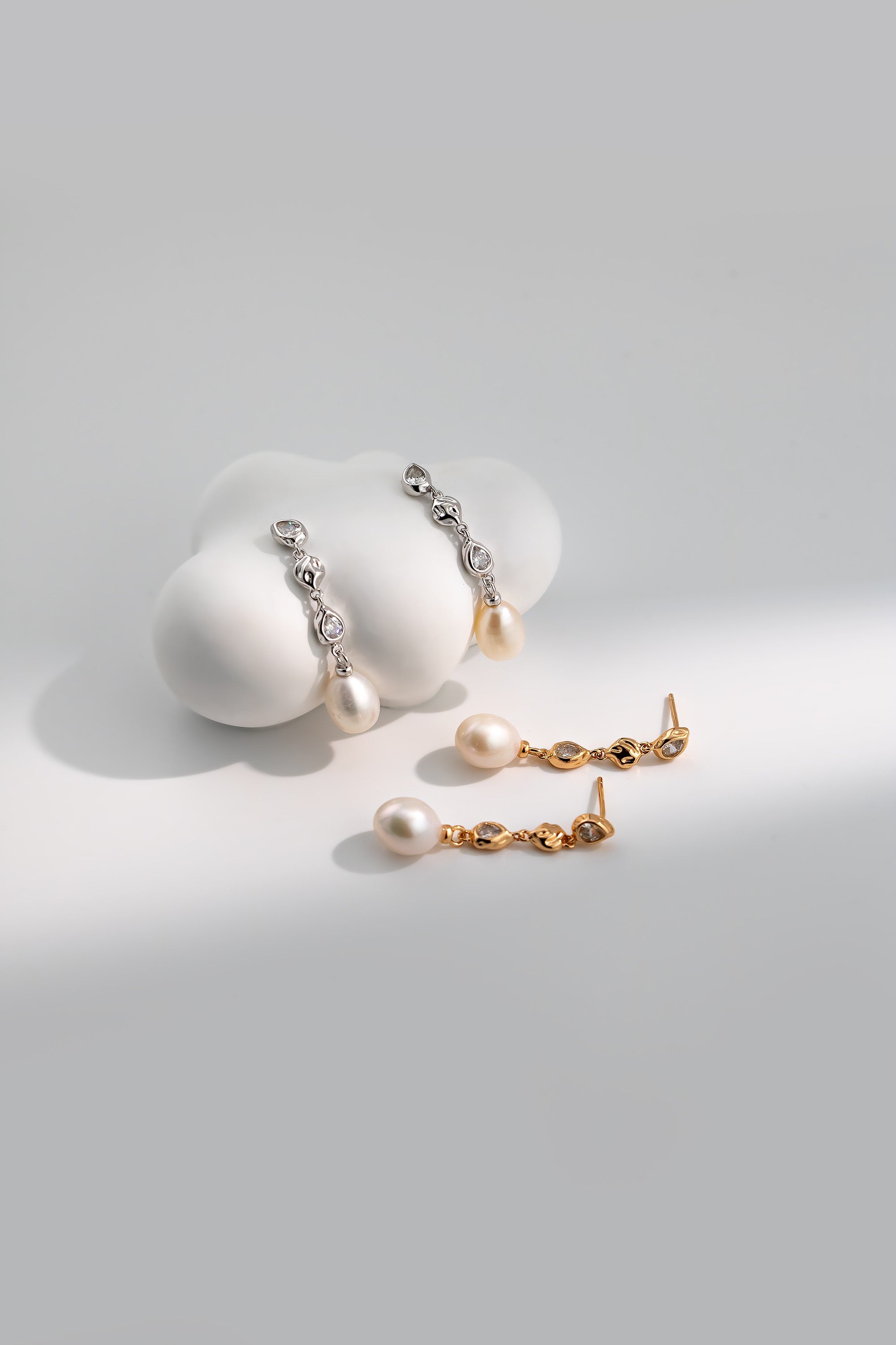 S925 Silver Long Drop Pearl Earrings | Retro Elegance