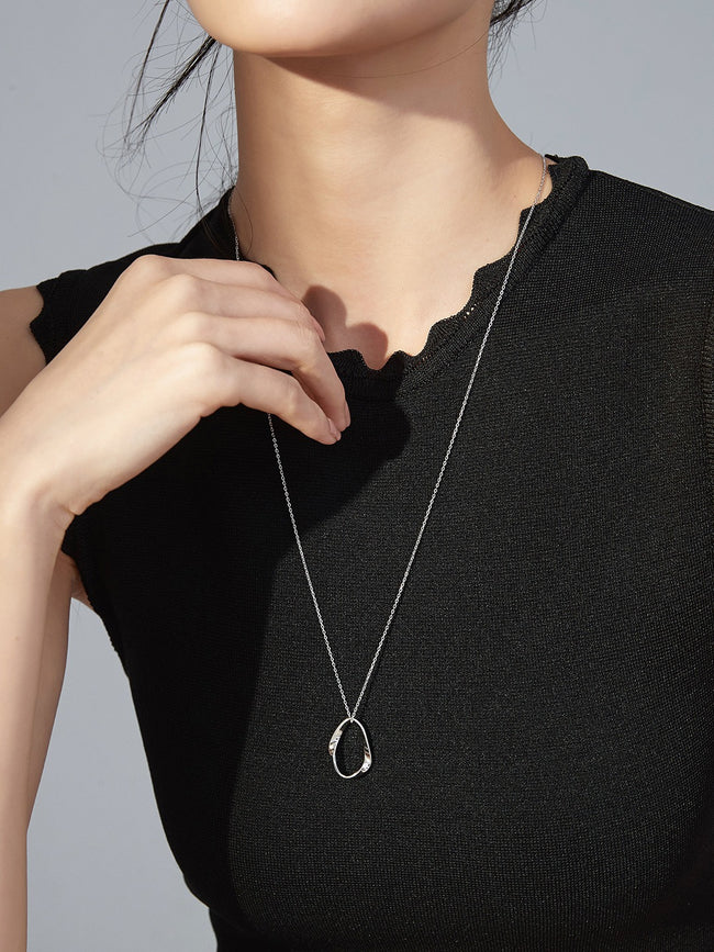 Sterling Silver Necklace|Minimalist Twist Design Main Image