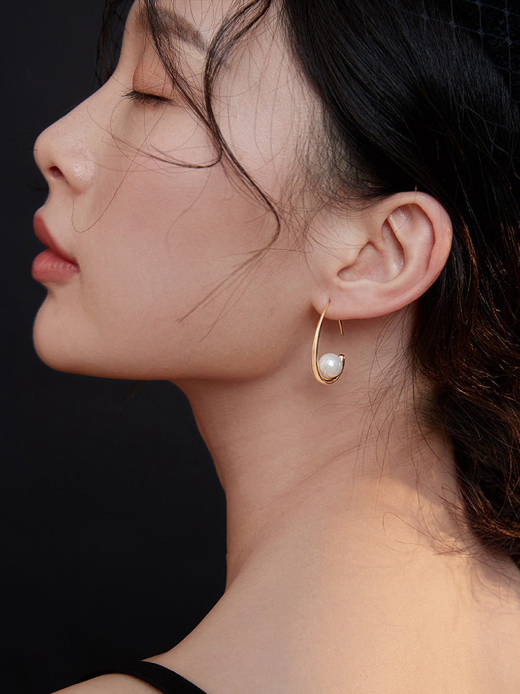 Luminous Shell Pearl Earrings|Minimalist Sterling Silver Jewelry