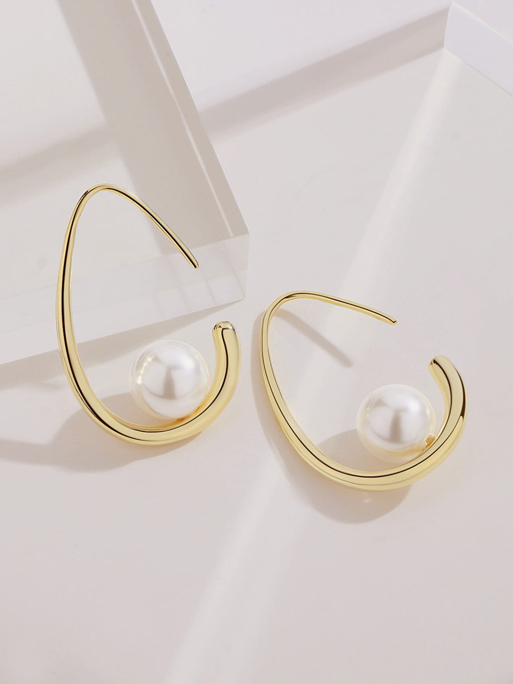 Luminous Shell Pearl Earrings|Minimalist Sterling Silver Jewelry