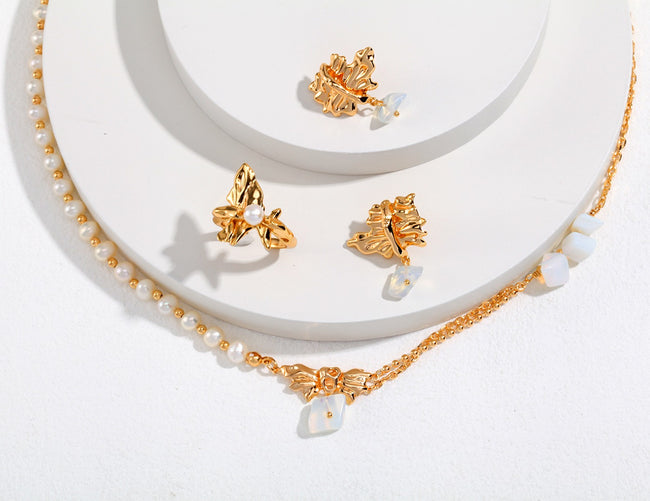 Irregular Pleated Series Sterling Silver Pearl Necklace Hover Image