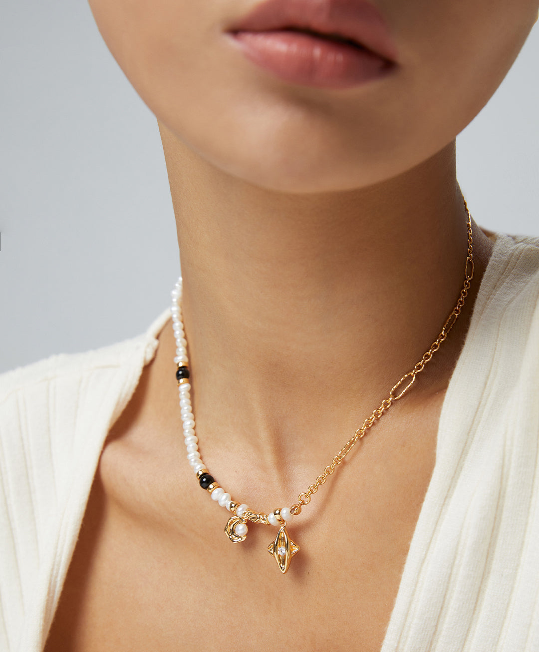 Sterling Silver Pearl Necklace | Moon & Star Series