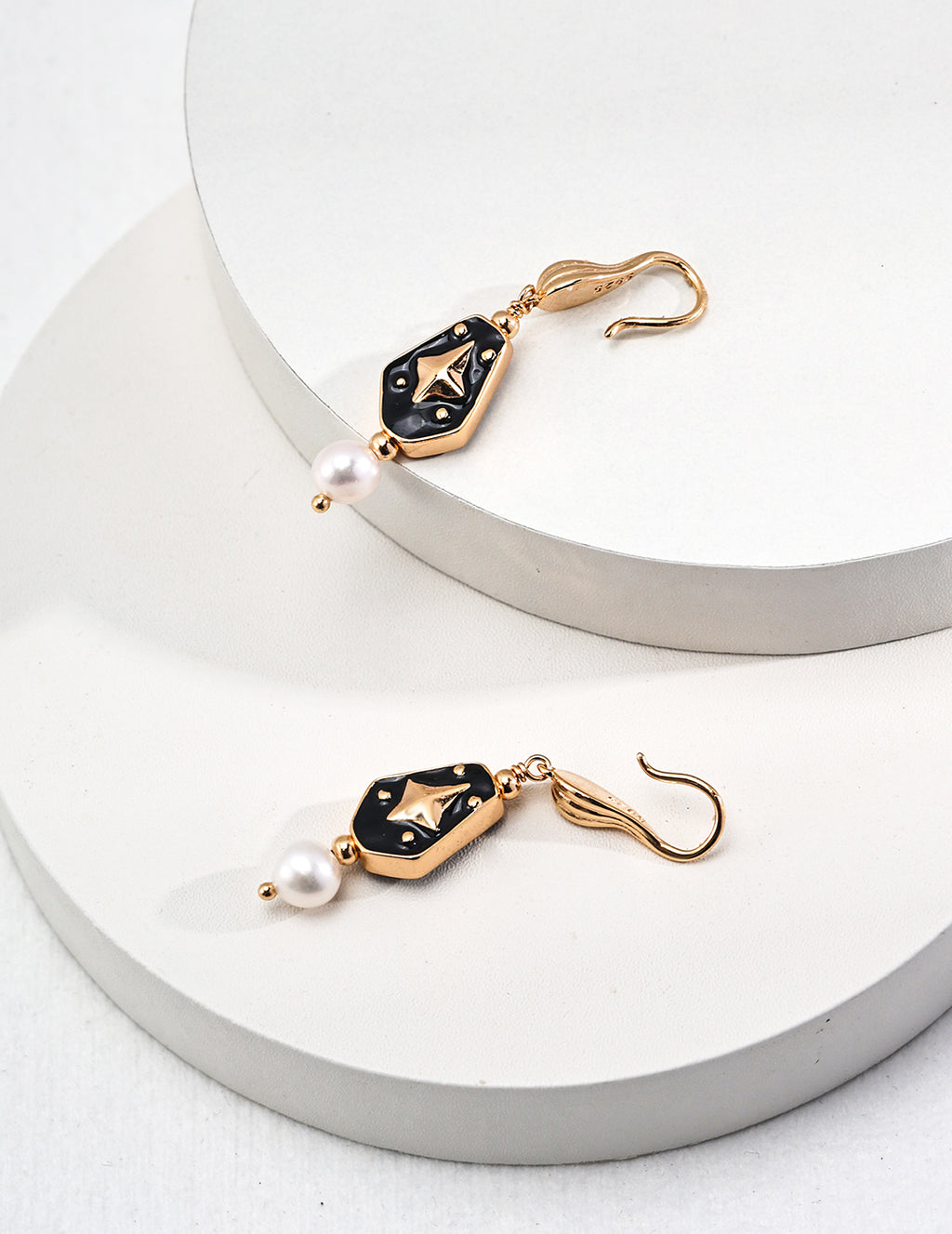 Sterling Silver Enamel&Pearl Earrings|Modern Classic Elegance