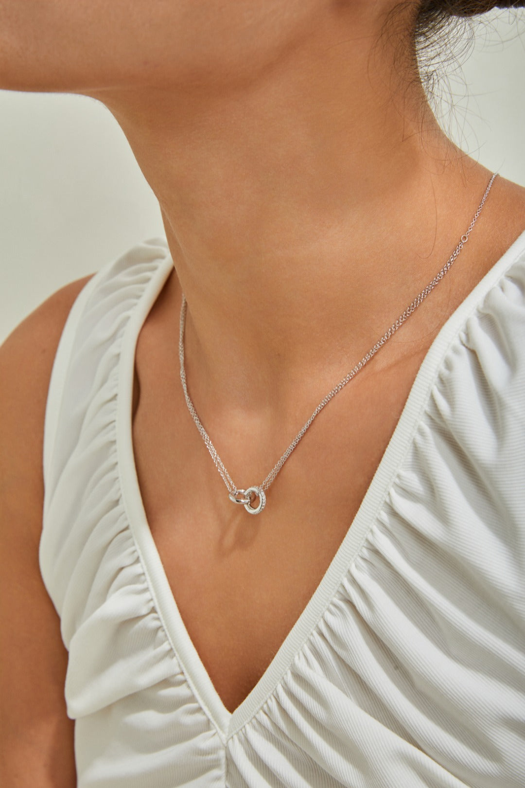 S925 Silver Interlocking Double Ring Zircon Necklace