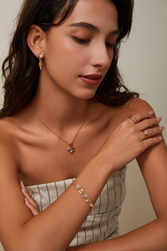 S925 Silver Moonstone Necklace (Synthetic Moonstone) Main Image